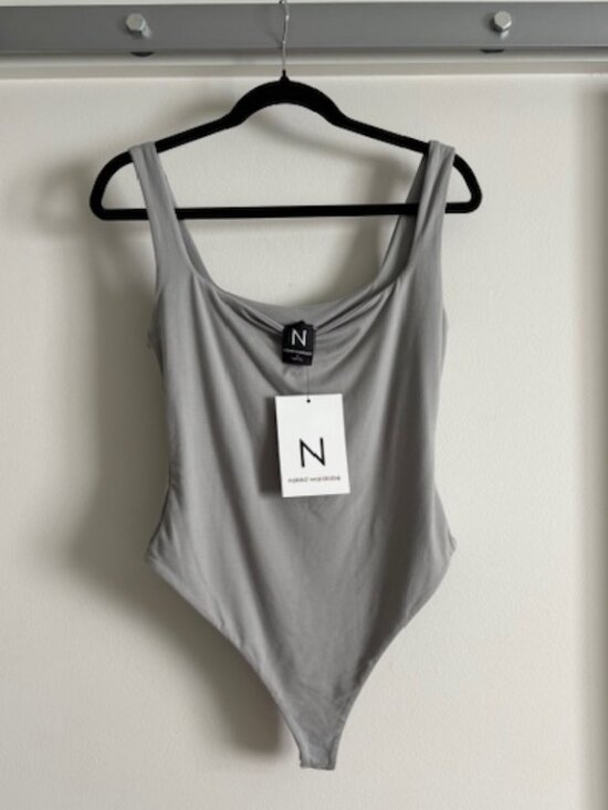 naked wardrobe Tops - Naked Wardrobe square neck bodysuit XL NWT